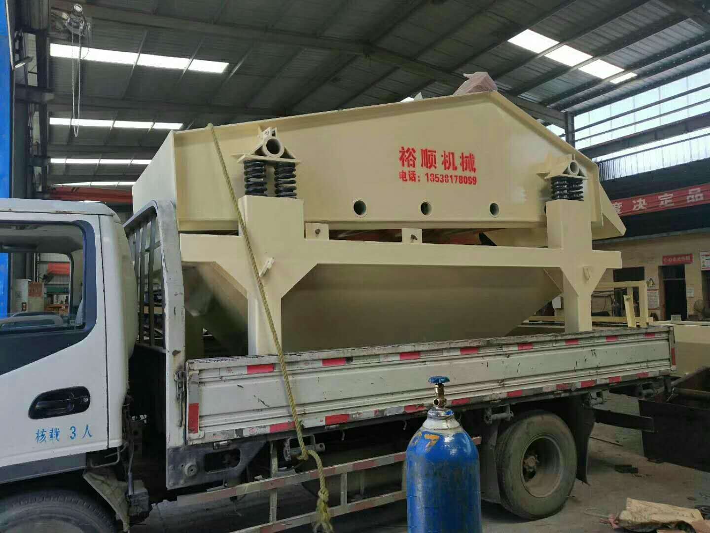 發往新鄉輝縣的1536細砂回收脫水一體機