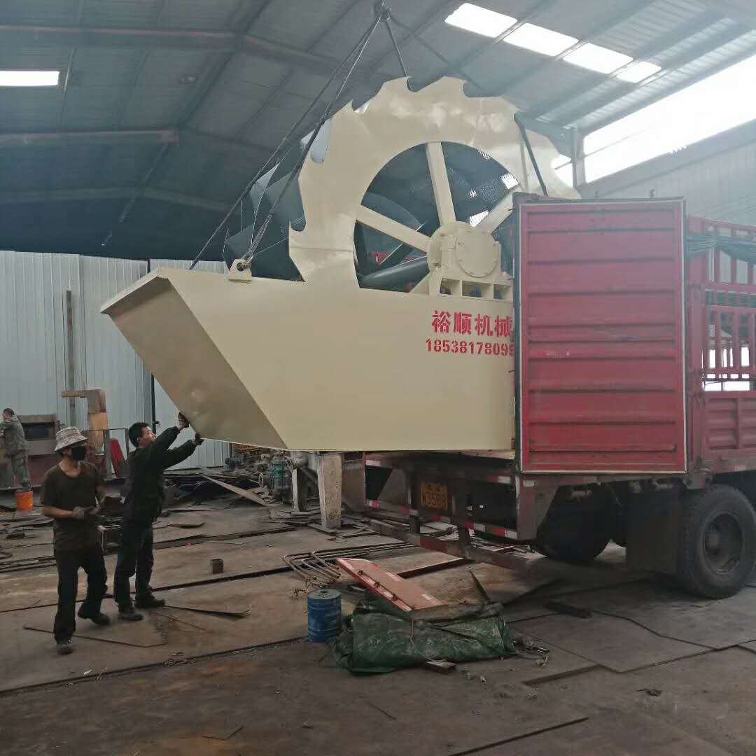 發(fā)往湖南婁底的細砂回收脫水一體機